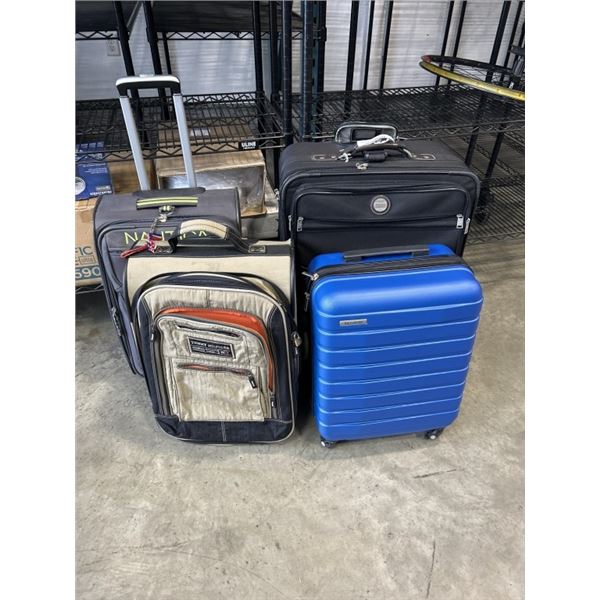 4 SUITCASES