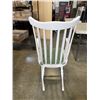 Image 4 : WHITE ROCKING CHAIR