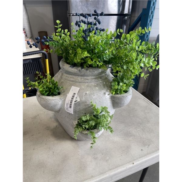 OUTDOOR PLANT POT