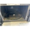 Image 3 : LG 1.5 CU FT STAINLESS MICROWAVE - TESTED WORKING, RETAIL $199