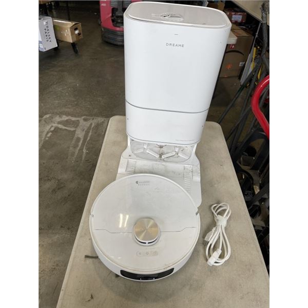 DREAME AUTO EMPTYING MOPPING ROBOT WORKING