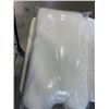 Image 2 : CASPER QUEENSIZE DUVET AND 2 CASPER PILLOWS