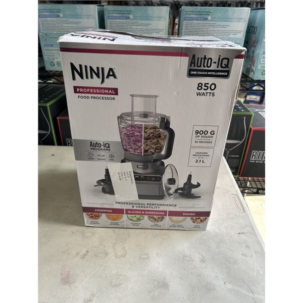 NINJA 9-CUP PROFESSIONAL FOOD PROCESSOR - TESTED WORKING, RETAIL $149