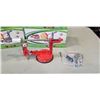 Image 5 : 4 NEW APPLE PEELER, CORER + SLICER