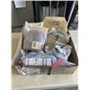 Image 1 : TRAY OF ITEMS INCLUDING MULTIFUNCTIONAL ARM TRAINER, 2 OXI CLEAN WASHING MACHINE CLEANER, PLUMPQWIK 