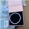 Image 5 : 100+ NEW NECKLACES AND PEARL STYLE BRACELETS