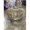 Image 2 : 2 LARGE OUTDOOR LANTERNS