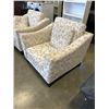 Image 5 : PAIR OF FABRIC ARMCHAIRS