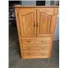 Image 1 : OAK 3 DRAWER WARDROBE