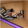 Image 4 : DYSON V7 ANIMAL CORDLESS STICK VACUUM WITH ACCESSORIES AND CHARGER WORKING