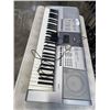Image 4 : YAMAHA ELECTRIC KEYBOARD MODEL PSR-293 - WORKING