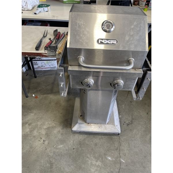 NXR PROPANE BBQ / TANK AND ACCESSORIES