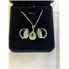 Image 2 : NEW PLATINUM PLATED 1.2CT PEAR CUT GREEN SIMULATED DIAMOND (CZ) HALO 2 PIECE SET, CHAIN 16-18" LONG