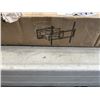 Image 2 : VIVO FULL MOTION EXTRA LARGE TV WALL MOUNT