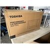 Image 4 : TOSHIBA 1.2 CU FT COUNTERTOP MICROWAVE - TESTED WORKING, RETAIL $179