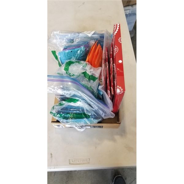 TRAY OF DISPOSABLE PONCHOS AND NATURAL COTTON BANDANAS