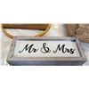 Image 2 : LOT OF MR AND MRS DECOR