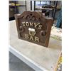 Image 5 : BAR SIGN AND VINTAGE MAGAZINES