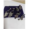 Image 2 : 3 PAIRS OF VINTAGE EARRINGS