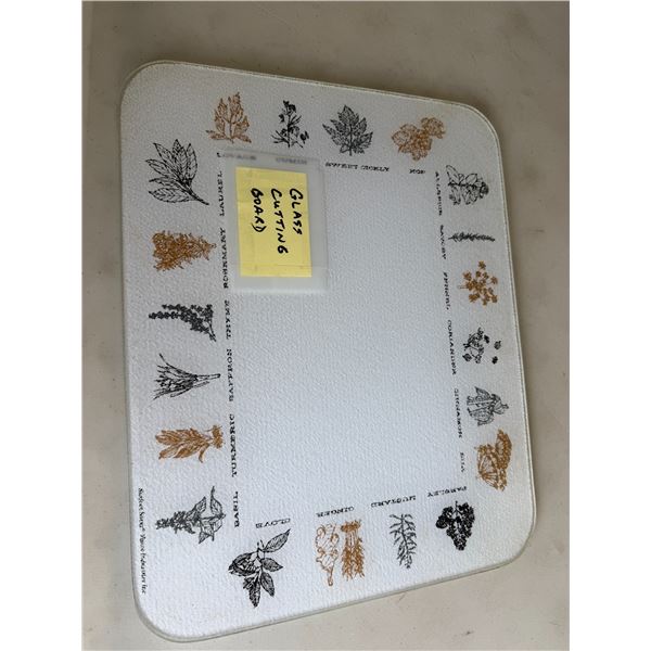 Glass cutting board
