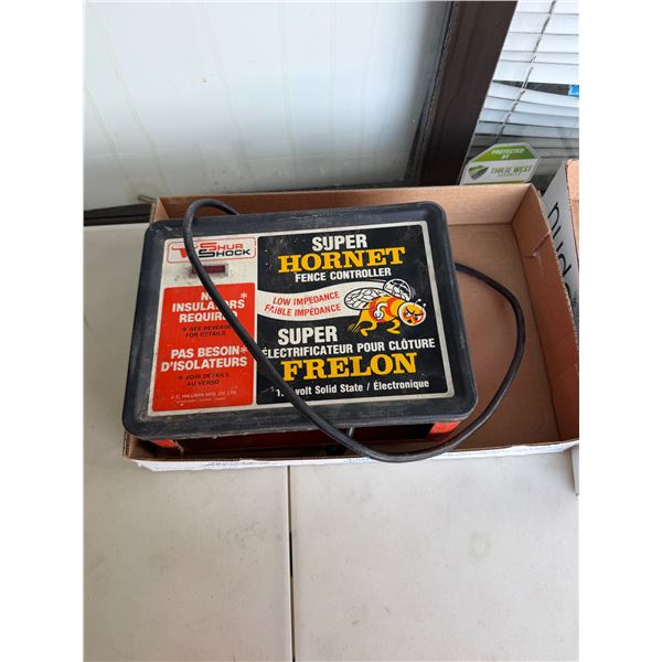 Super hornet fence controller