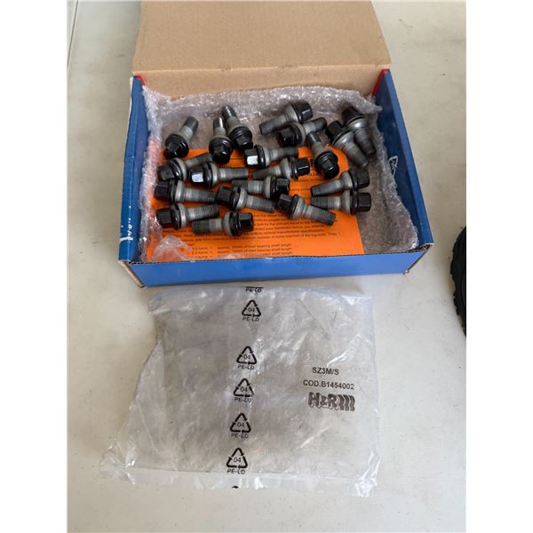 Lug nuts SZ3M/S