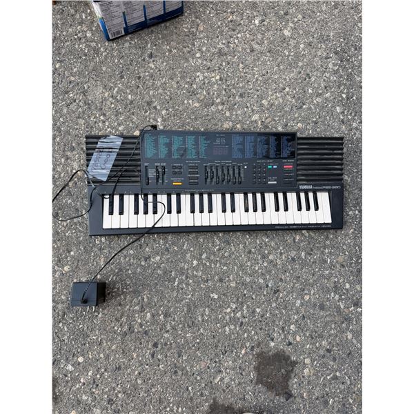 Yamaha keyboard PSS – 380