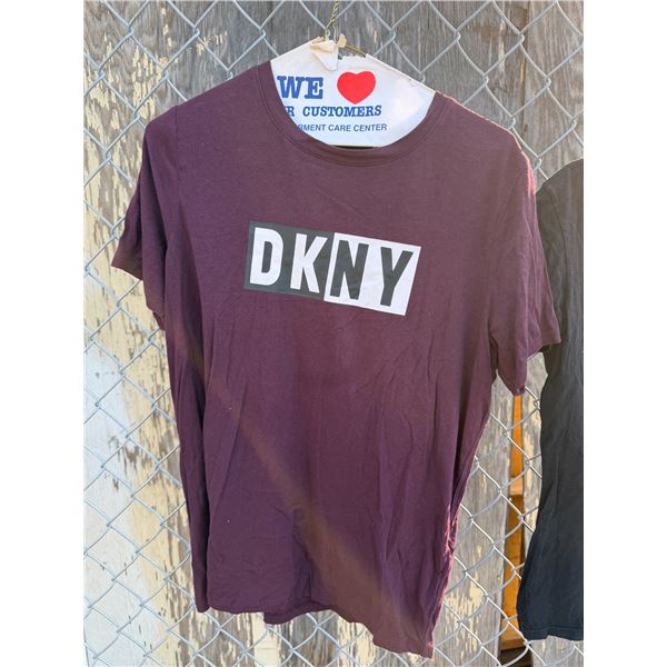 DKNY medium T-shirt
