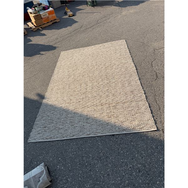 Area carpet 71 inches 108 inches
