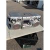 Image 1 : JVC stereo
