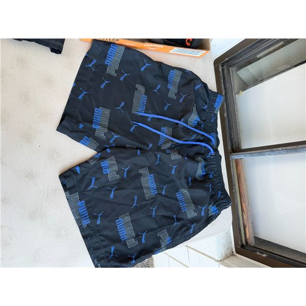 Puma size large shorts
