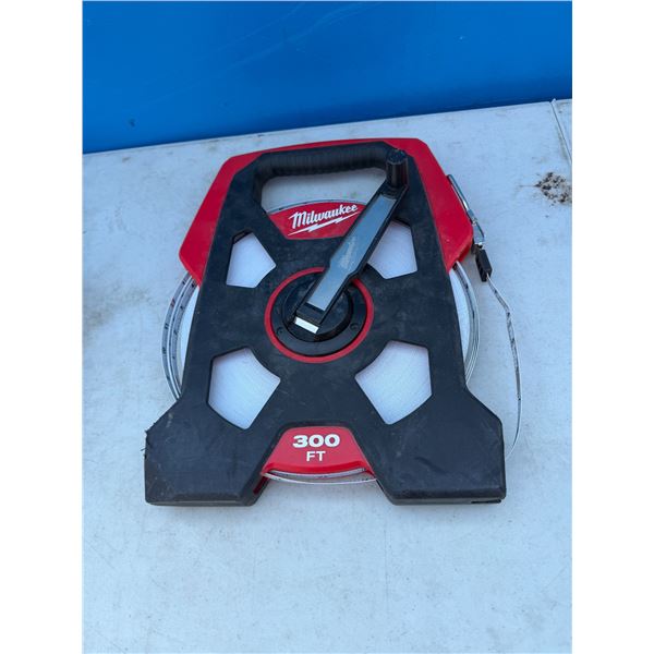 Milwaukee 300 foot measuring item