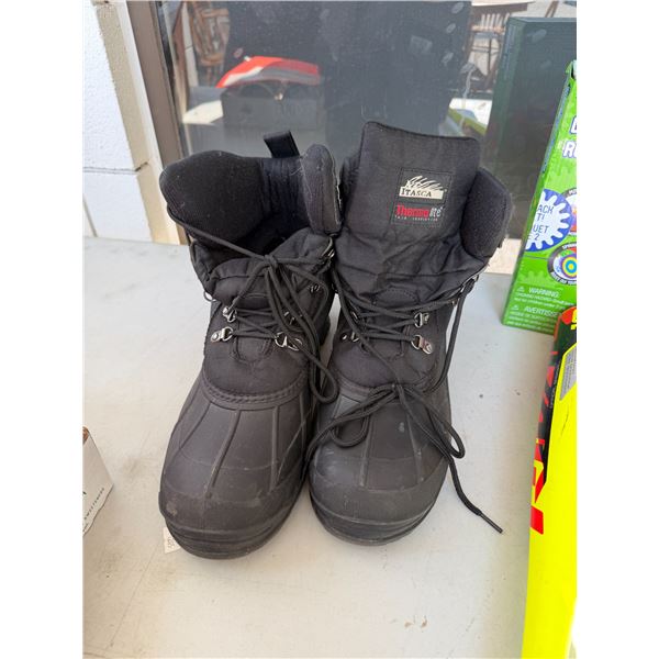Boots size 12