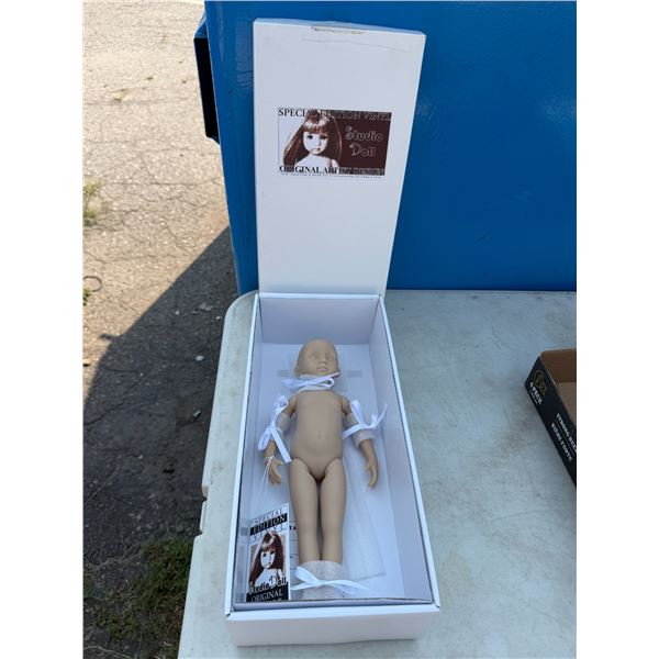 Special edition, vinyl studio doll