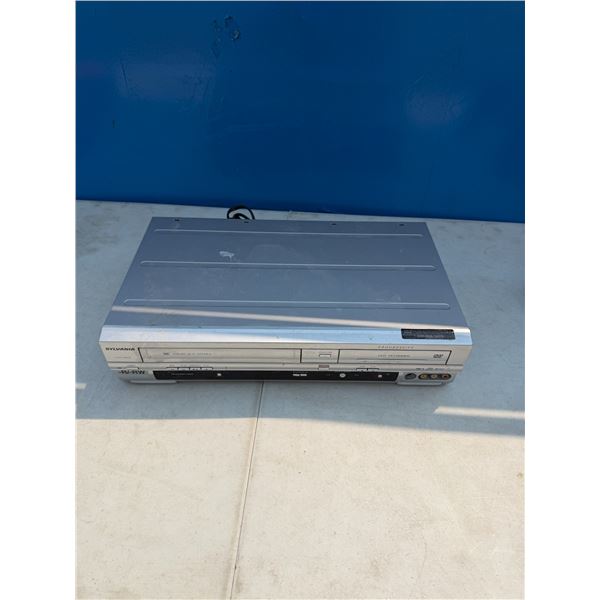 Sylvania VHS DVD player