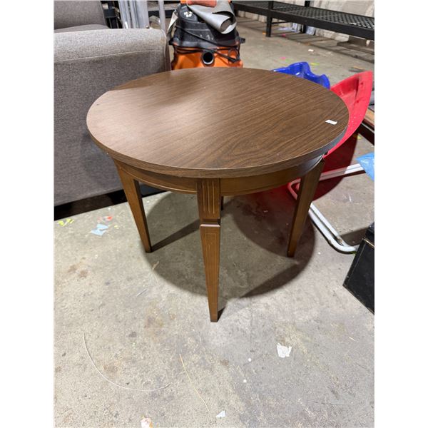 Vintage, Round, Side, Table 24 inches round by 21 inches tall