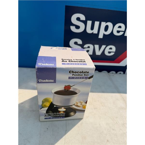 Chocolate fondue set