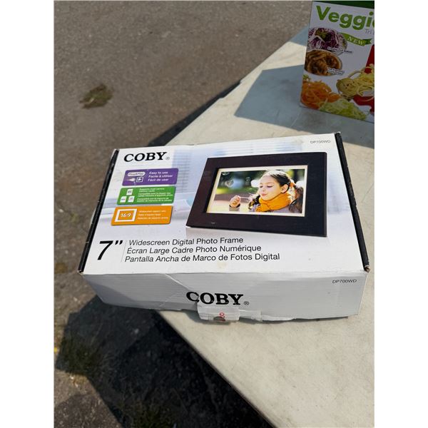 7 inch wide screen, digital photo frame