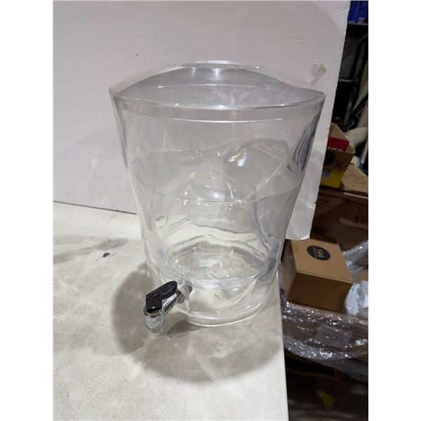 Beverage dispenser