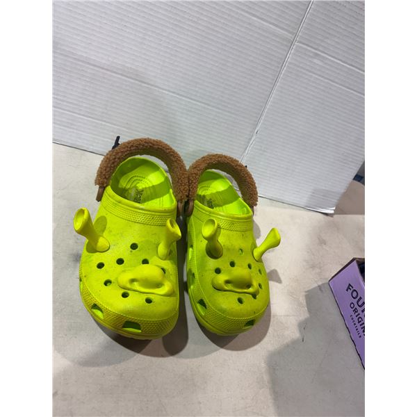 Shrek crocs men's size 8, women's size 10