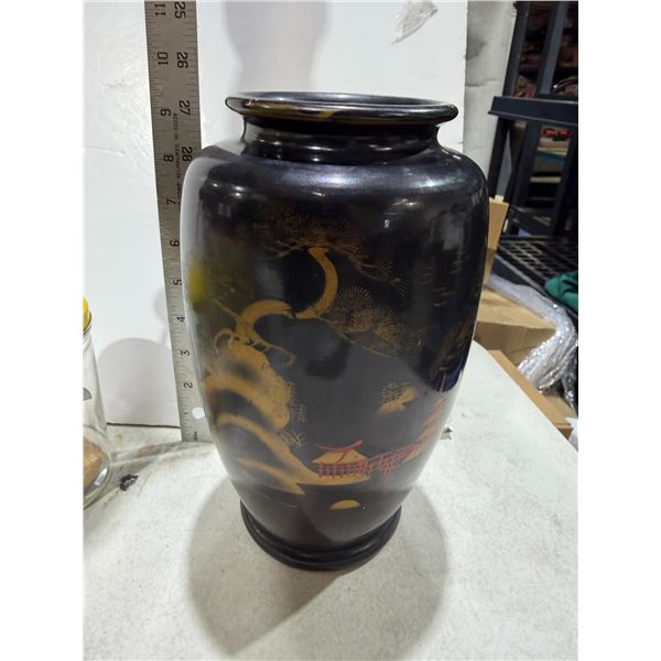 Vase made in Japan