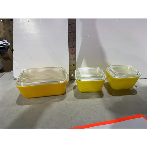 Pyrex fridge mates Vintage