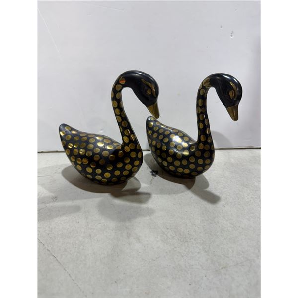 Swan decor