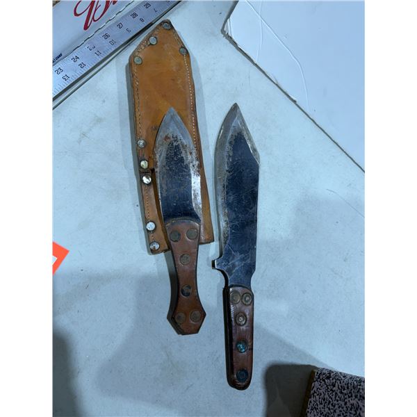 Vintage throwing knives