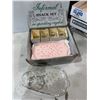 Image 1 : Informal snack set in sparkling crystal