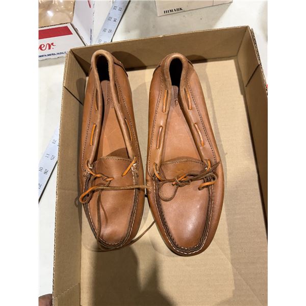 Middleburg saddle and harness company, leather soul shoes, size 9