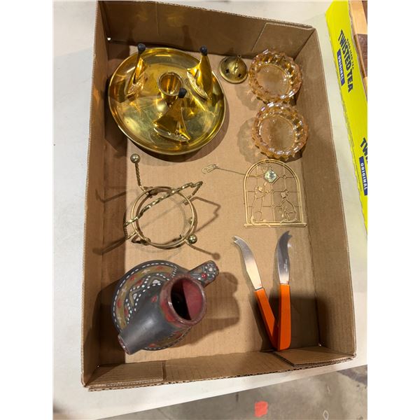 Assorted home decor