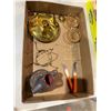 Image 1 : Assorted home decor