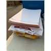 Image 1 : Multi use paper