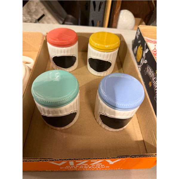 Lidded jars